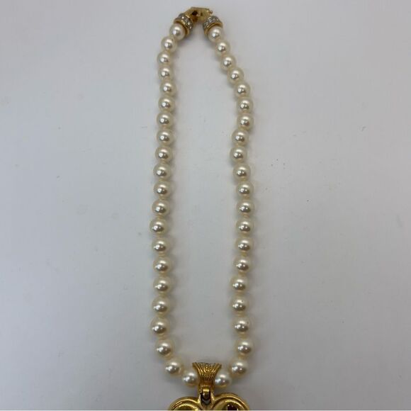 SIGNED SWAROVSKI HEART CRYSTAL PEARL NECKLACE ~ HEART PENDANT RETIRED - Picture 6 of 15